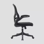 Sedia da ufficio con schienale in rete e braccioli ribaltabili Nera: Ergonomica, Regolabile, Girevole, Telaio in nylon